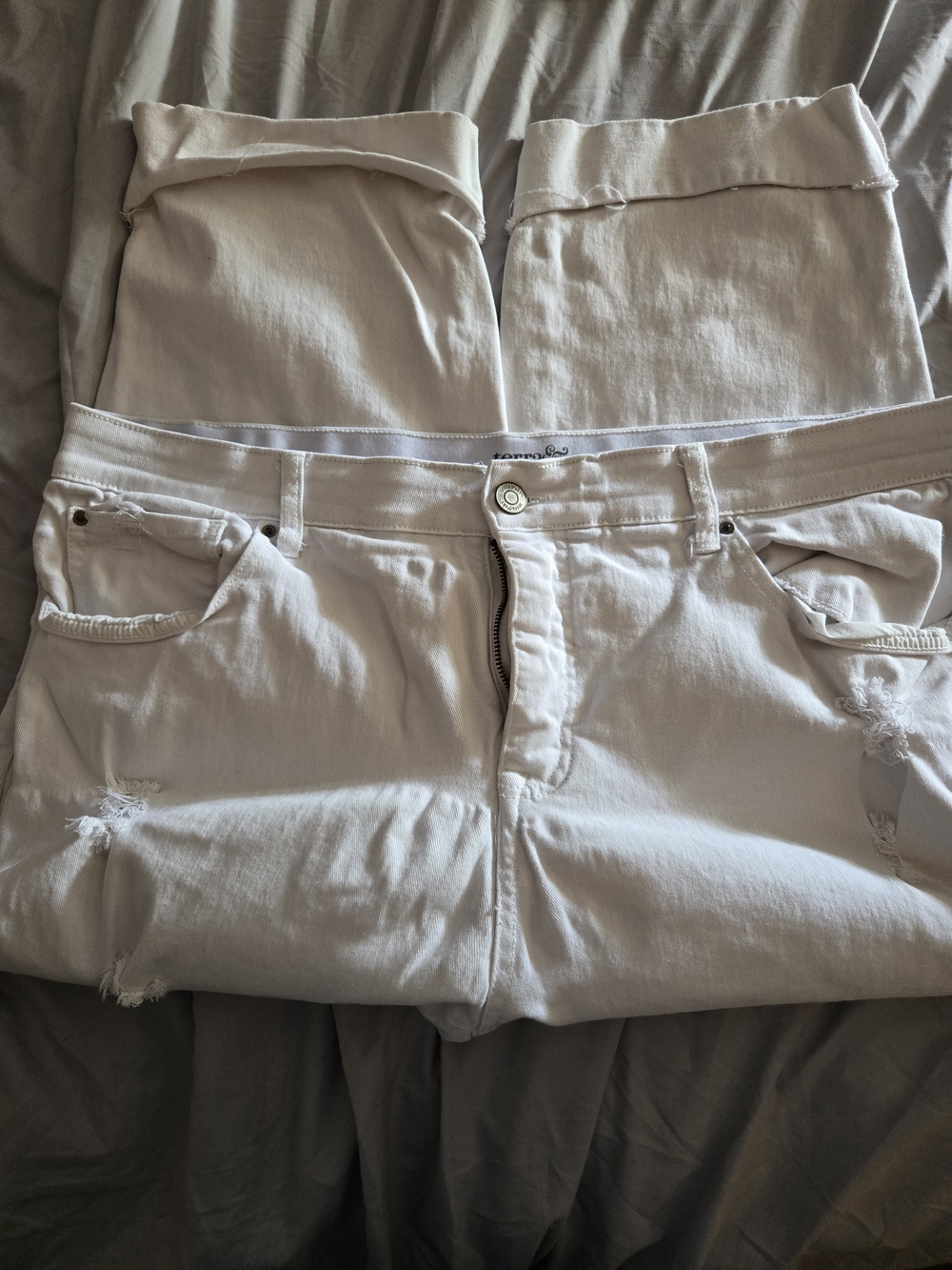 Terra & Sky White Capri Pants 20w